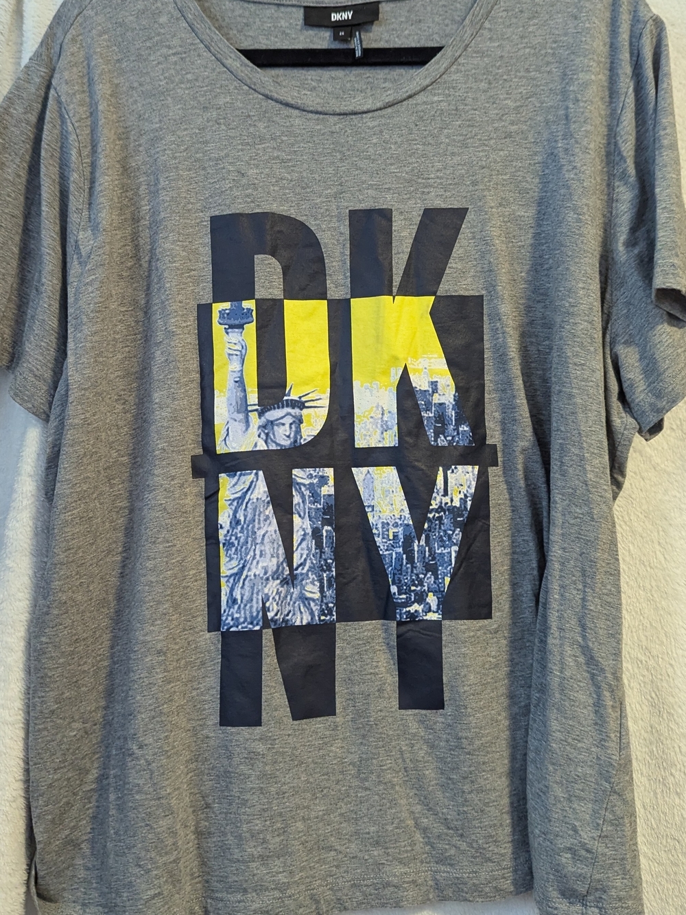DKNY Gray Short-Sleeve Graphic Tee with Yellow and Black Print